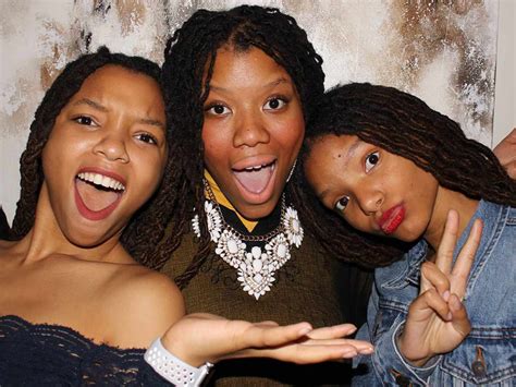 The Bailey Family: All About Sisters Halle, Chloe and Ski